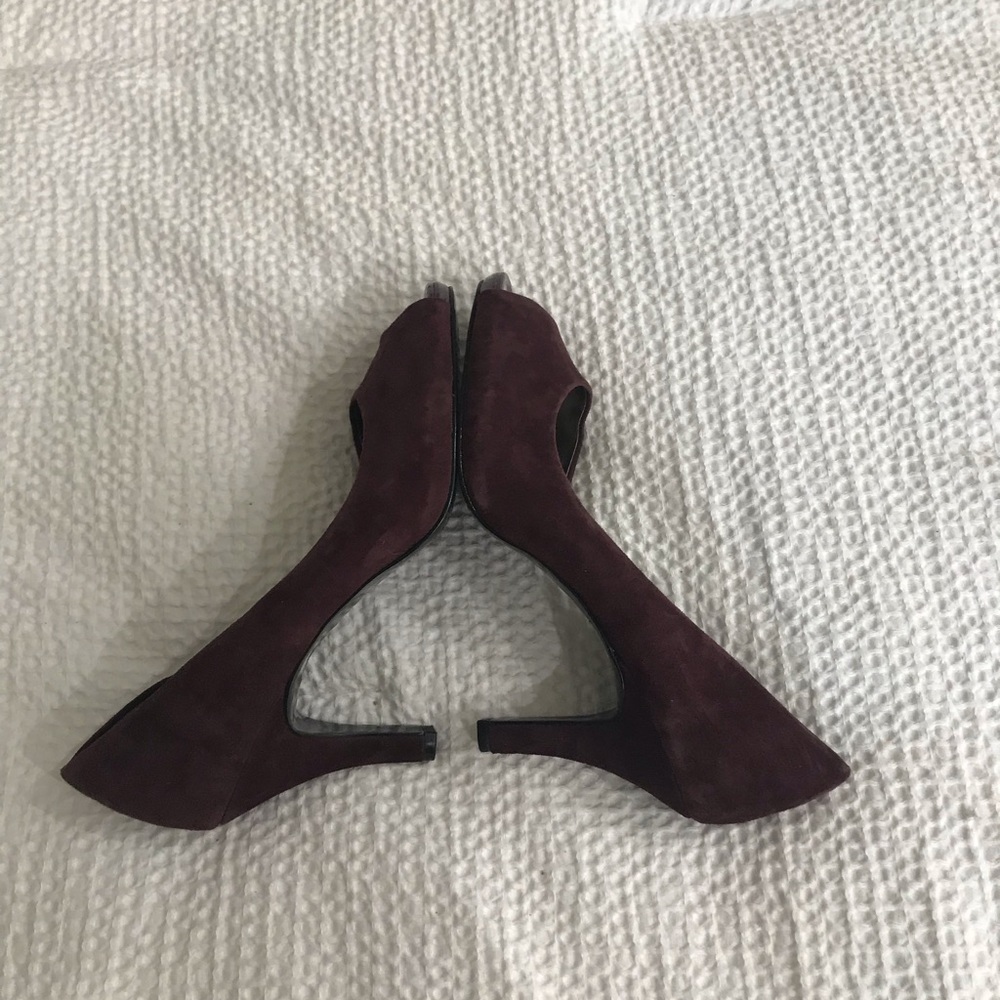 Suede Pumps! - Picture 3 of 5